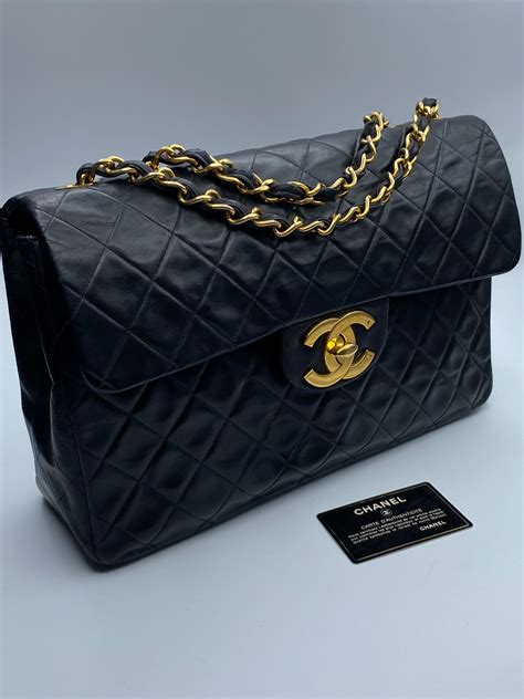 Come riconoscere una borsa Chanel originale: 5 trucchi per 